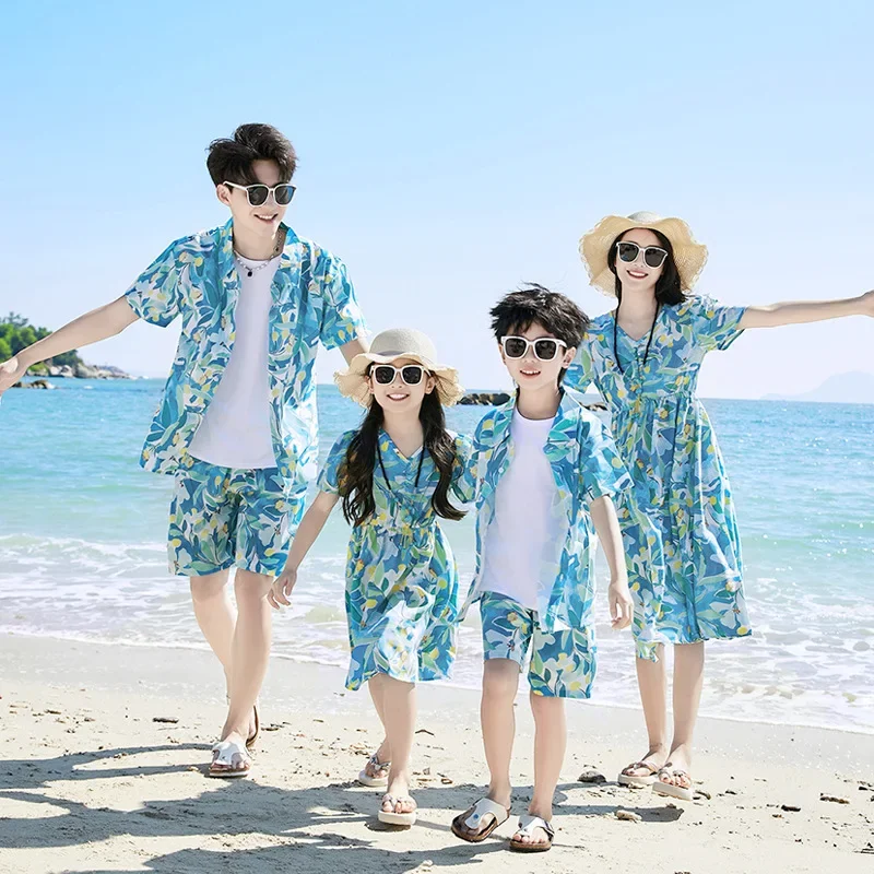 Plant Parent Shirt - ชุดเสื้อคู่พ่อแม่ลูก ชุดเที่ยวทะเล ชุดครอบครัว ชุดแม่ลูก ชุดคู่รัก ชุดเดรสเด็กผู้หญิง